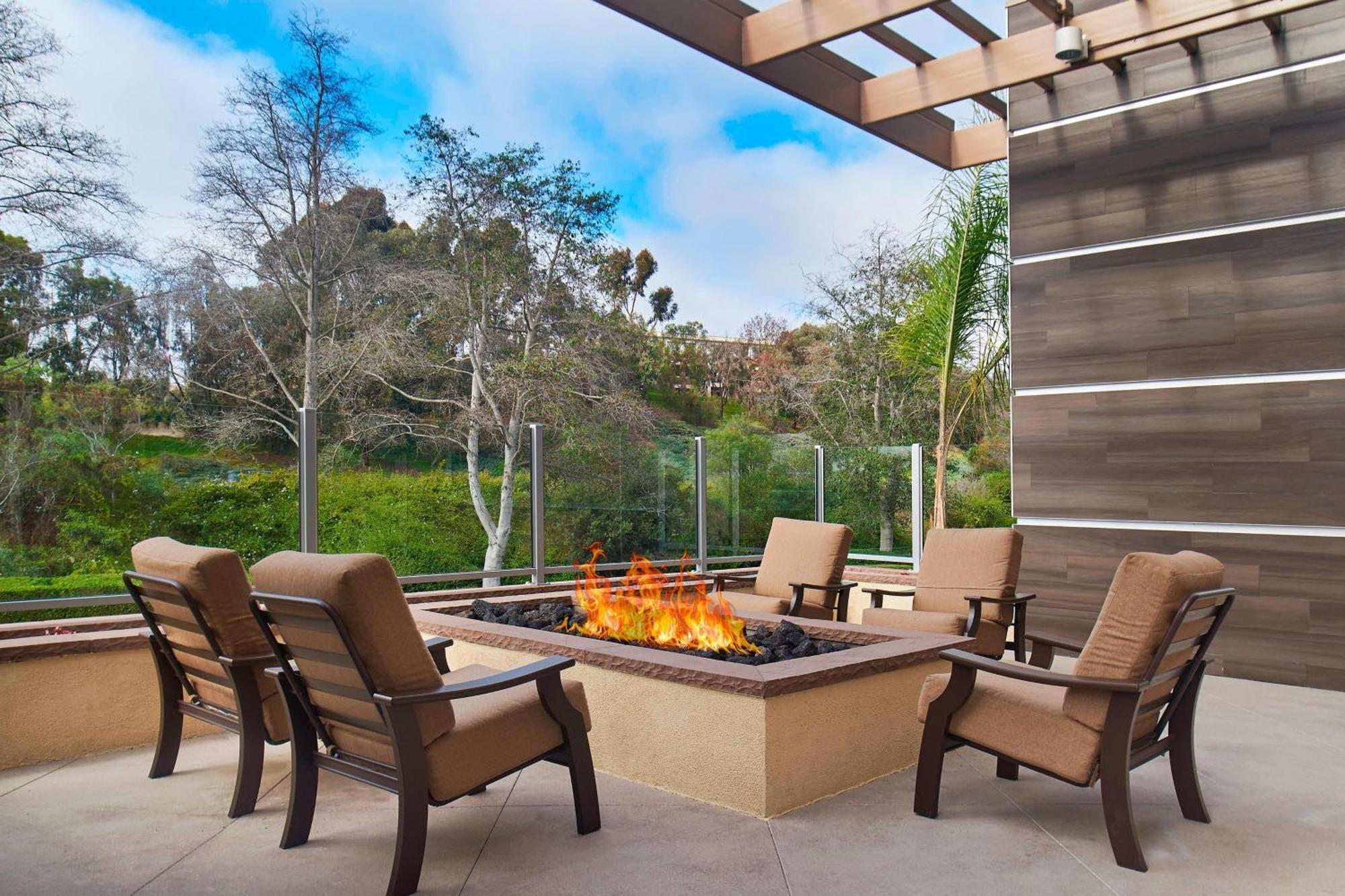 Fairfield Inn & Suites By Marriott San Diego Карлсбад Экстерьер фото
